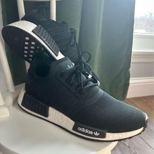 Black Adidas NMD